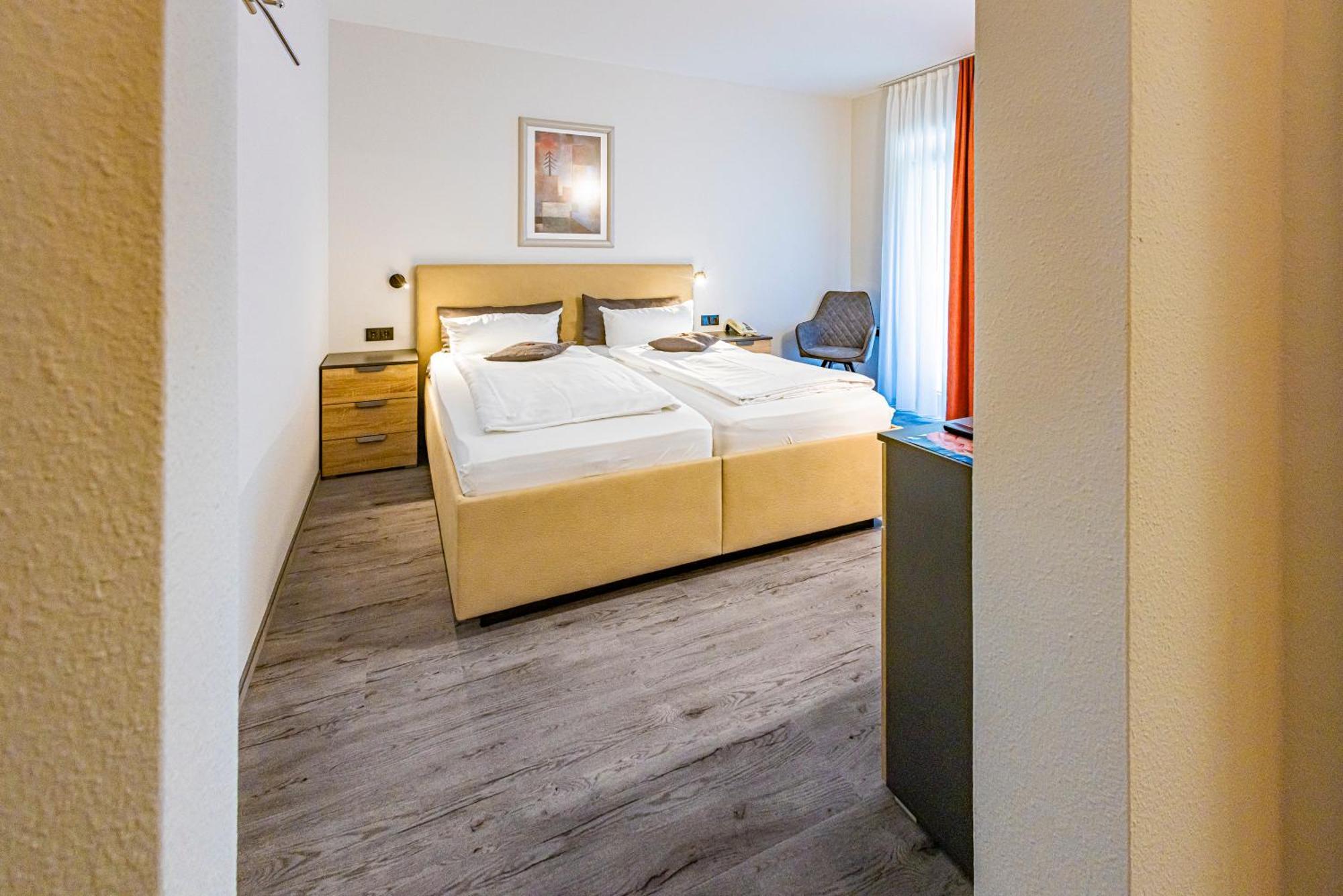 Business Vital Hotel Am Rennsteig Suhl Exterior photo