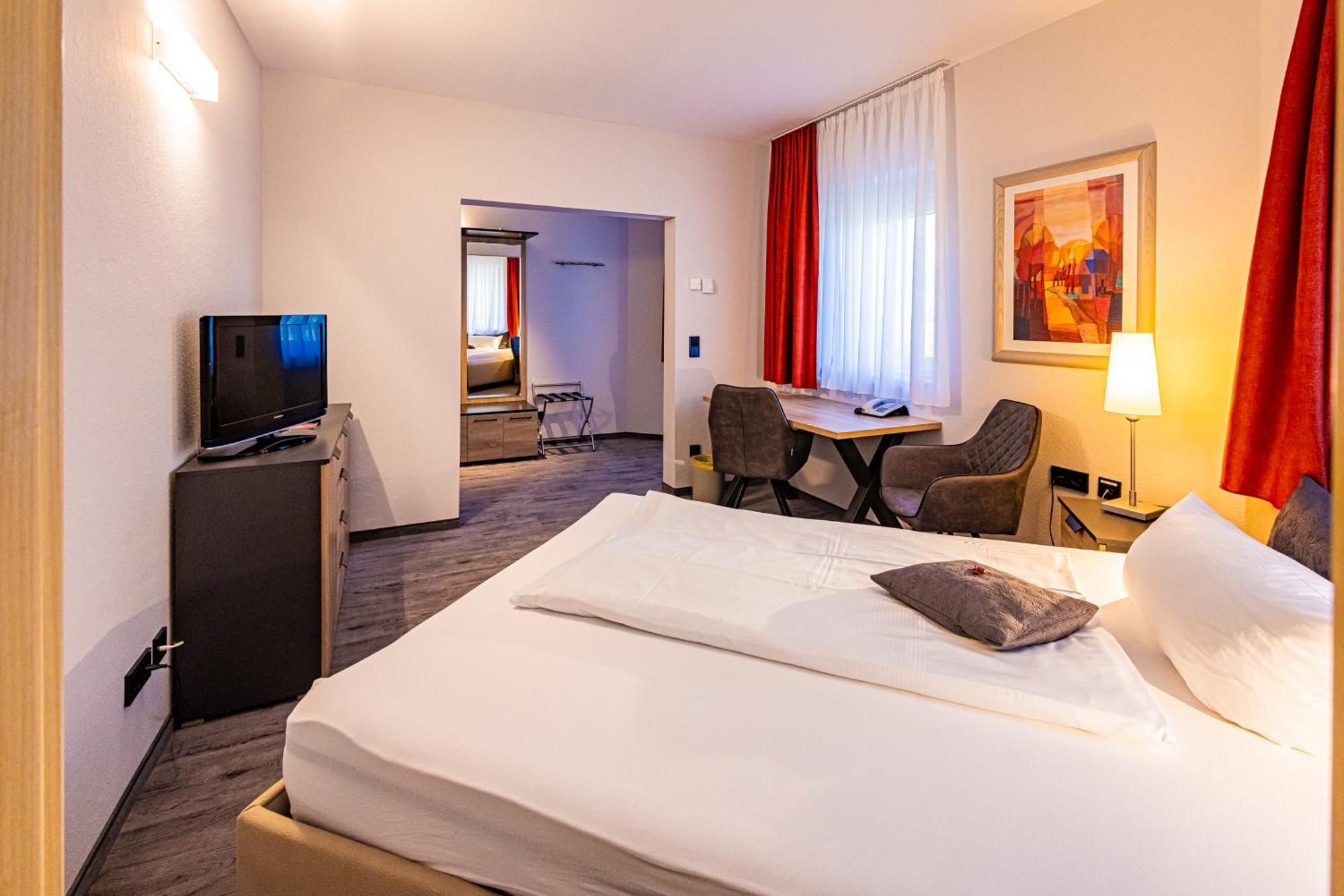 Business Vital Hotel Am Rennsteig Suhl Exterior photo